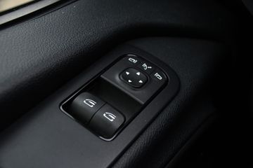 Voertuigafbeelding 28