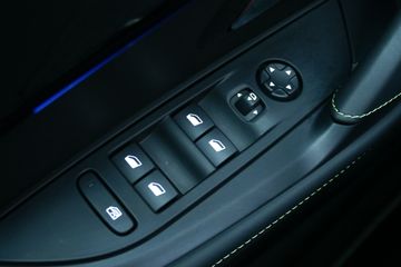 Voertuigafbeelding 15