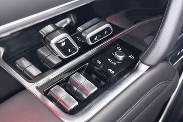 Voertuigafbeelding 26