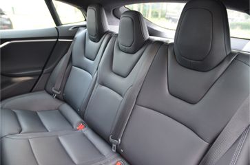 Voertuigafbeelding 12