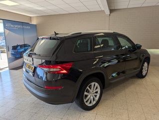 Voertuigafbeelding 4