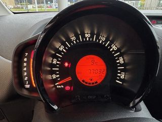 Voertuigafbeelding 8