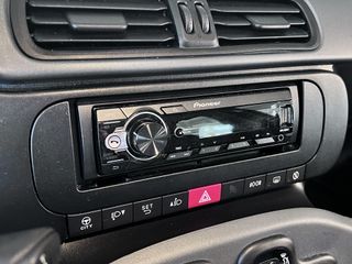 Voertuigafbeelding 9