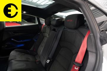 Voertuigafbeelding 7