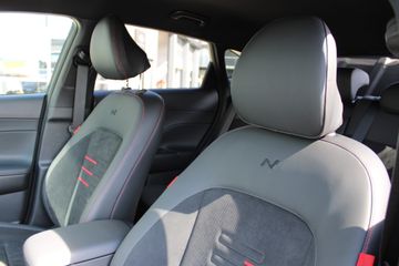 Voertuigafbeelding 12