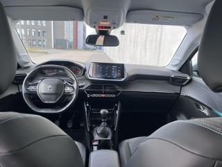 Voertuigafbeelding 2