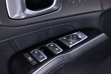 Voertuigafbeelding 12