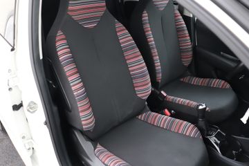 Voertuigafbeelding 13