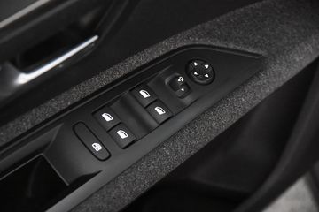 Voertuigafbeelding 11