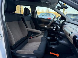 Voertuigafbeelding 9