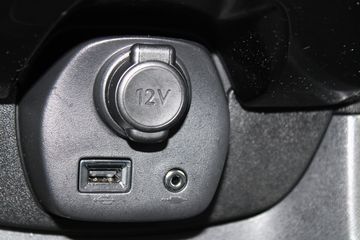 Voertuigafbeelding 12