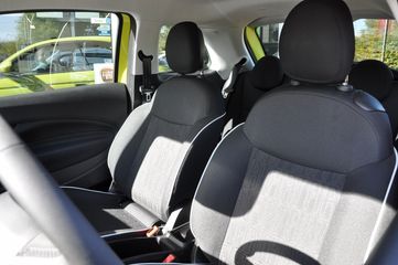 Voertuigafbeelding 3