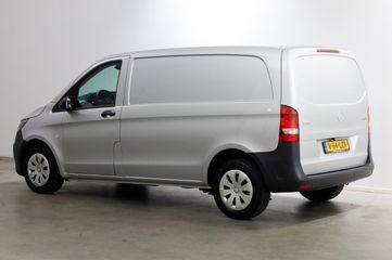 Voertuigafbeelding 8