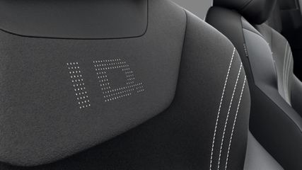 Voertuigafbeelding 12