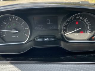 Voertuigafbeelding 21