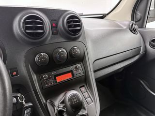 Voertuigafbeelding 6