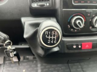 Voertuigafbeelding 12