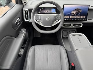 Voertuigafbeelding 6