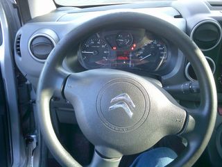 Voertuigafbeelding 10