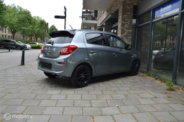 Voertuigafbeelding 12