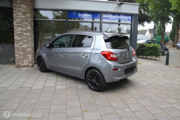 Voertuigafbeelding 9