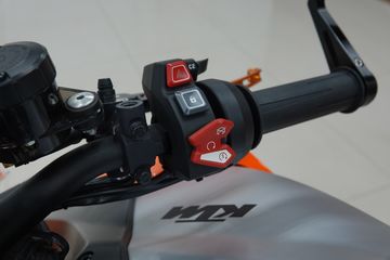 Voertuigafbeelding 8