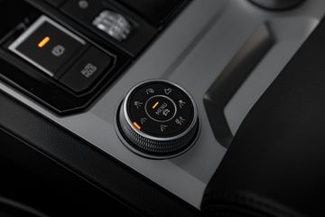 Voertuigafbeelding 4