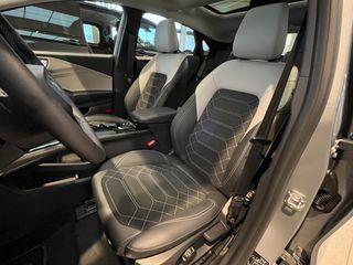 Voertuigafbeelding 15