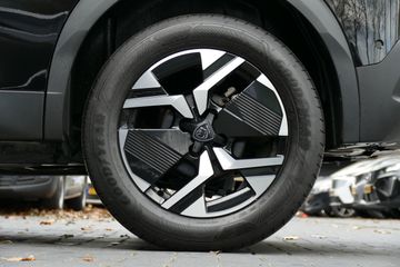 Voertuigafbeelding 13