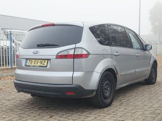 Voertuigafbeelding 6