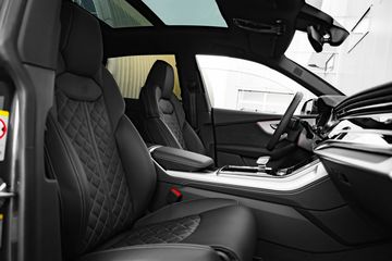 Voertuigafbeelding 8