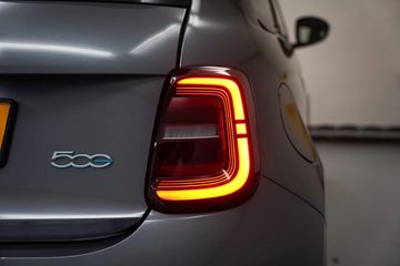 Voertuigafbeelding 26