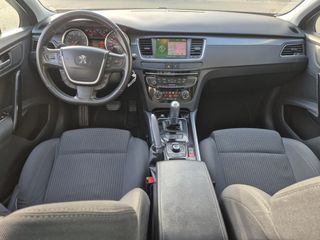 Voertuigafbeelding 6