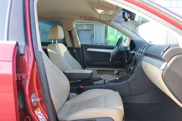 Voertuigafbeelding 11