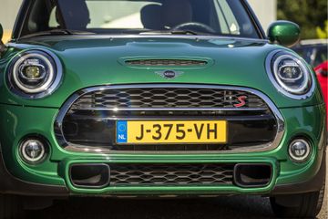 Voertuigafbeelding 12