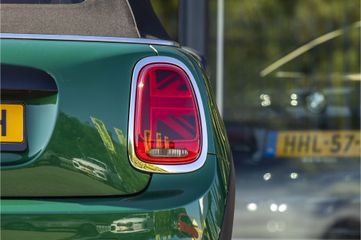 Voertuigafbeelding 6