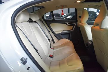 Voertuigafbeelding 7