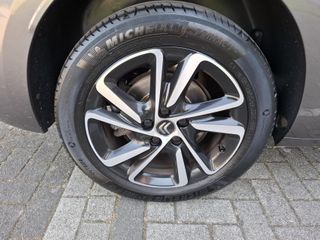 Voertuigafbeelding 26