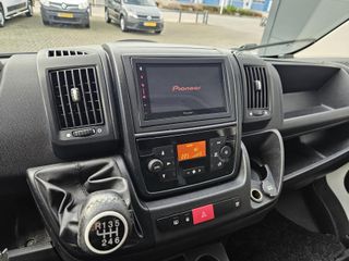 Voertuigafbeelding 24