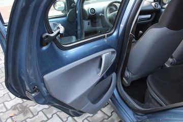 Voertuigafbeelding 14