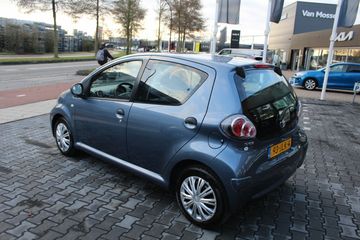 Voertuigafbeelding 7