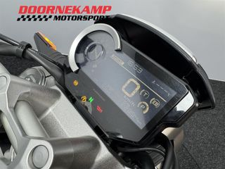 Voertuigafbeelding 16