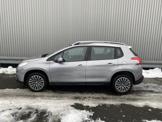 Voertuigafbeelding 6