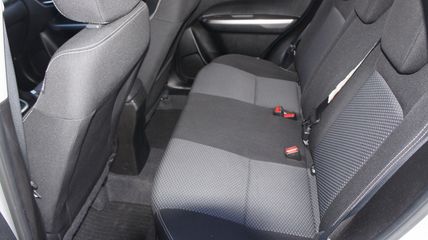 Voertuigafbeelding 8