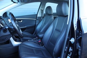 Voertuigafbeelding 8