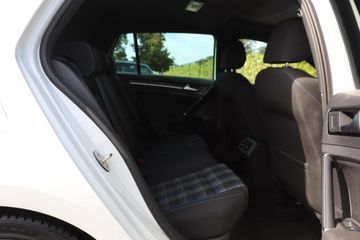 Voertuigafbeelding 69