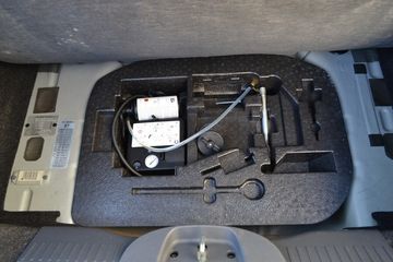 Voertuigafbeelding 16