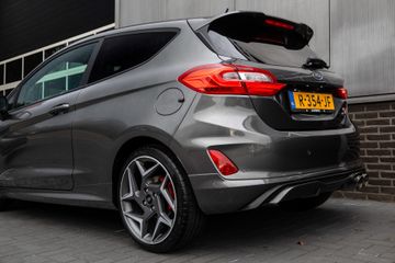 Voertuigafbeelding 6