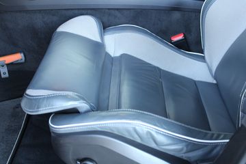 Voertuigafbeelding 10