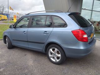 Voertuigafbeelding 3